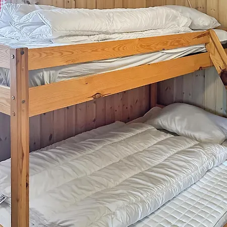 Dom wakacyjny Amazing In With Sauna Aseral